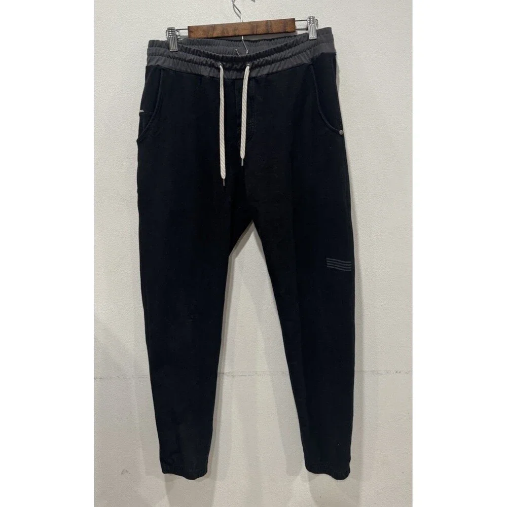 Vuori Balboa Jogger Pant Mens size L dark navy with black waistband  Sweatpant